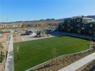 Photo #3: 2173824 Listing 