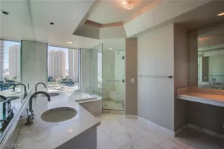 Photo #6: 2173888 Listing 