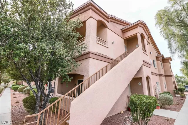 MLS: 2173901 Condo For Sale