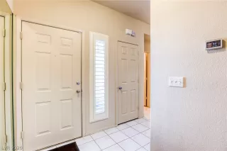 Photo #2: 2173922 Listing