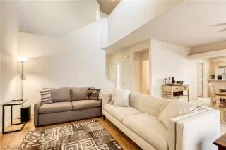 Photo #6: 2173922 Listing