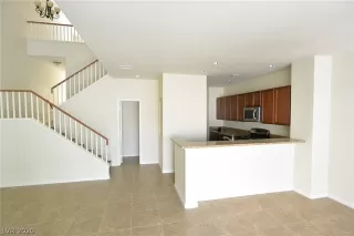 Photo #1: 2173936 Listing 