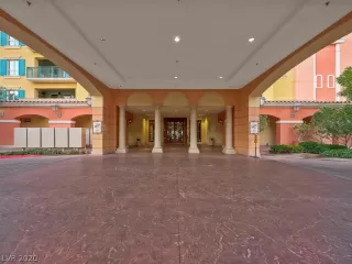 Photo #1: 2173942 Listing