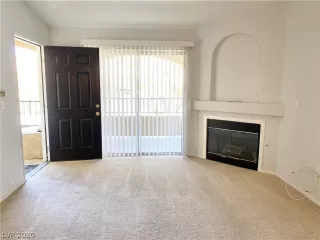 Photo #4: 2173945 Listing