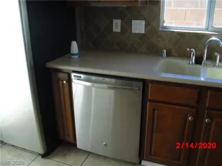 Photo #3: 2173969 Listing 