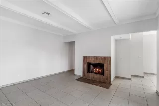 Photo #2: 2173990 Listing