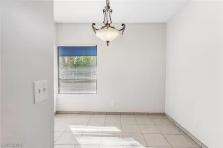 Photo #4: 2173990 Listing