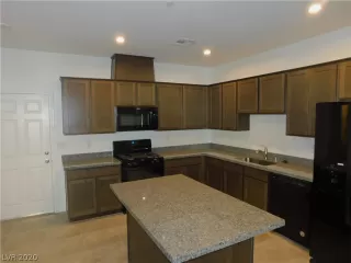 Photo #5: 2174014 Listing 