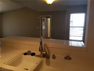 Photo #6: 2174044 Listing 