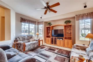 Photo #4: 2174080 Listing