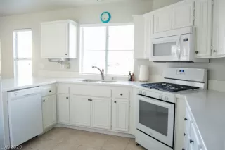 Photo #3: 2174153 Listing