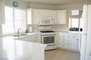 Photo #5: 2174153 Listing