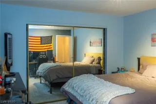 Photo #4: 2174169 Listing