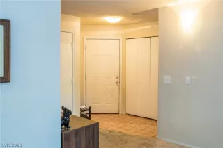 Photo #5: 2174169 Listing