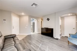 Photo #2: 2174218 Listing