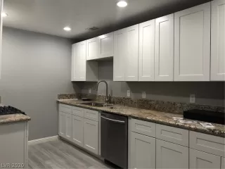 Photo #3: 2174257 Listing 