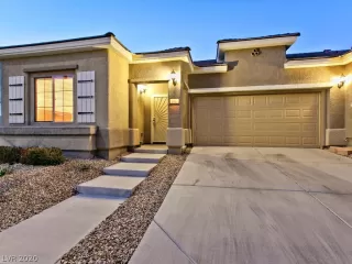 Photo #1: 2174277 Listing 