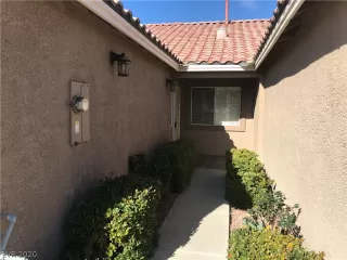 Photo #1: 2174283 Listing 