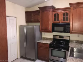 Photo #2: 2174283 Listing 