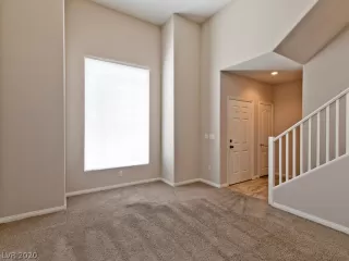 Photo #5: 2174351 Listing 