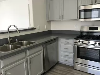 Photo #1: 2174371 Listing 