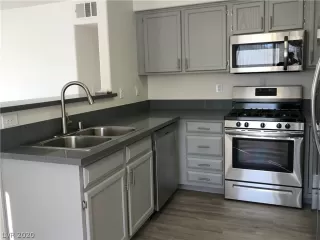 Photo #3: 2174371 Listing 