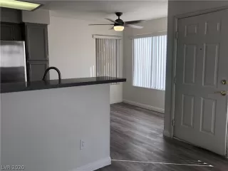 Photo #5: 2174371 Listing 