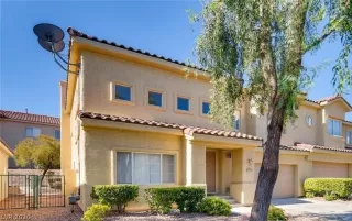 Photo #2: 2174383 Listing