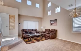 Photo #3: 2174383 Listing