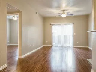 Photo #3: 2174384 Listing