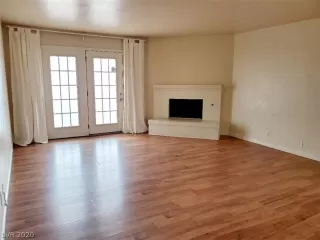 Photo #1: 2174422 Listing