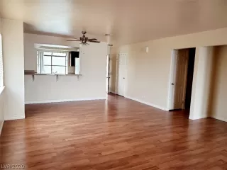 Photo #2: 2174422 Listing