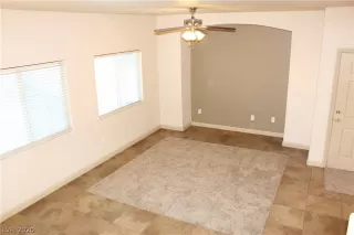 Photo #1: 2174424 Listing