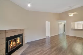 Photo #5: 2174526 Listing 