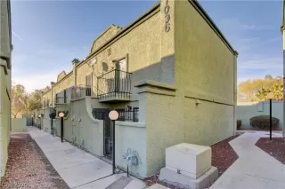 Photo #1: 2174577 Listing 