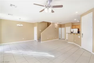 Photo #4: 2174667 Listing