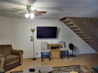 Photo #3: 2174680 Listing