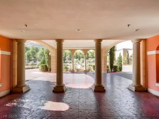 Photo #1: 2174681 Listing