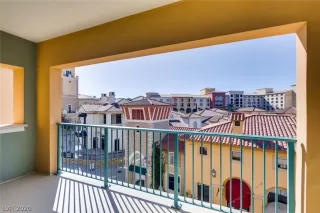 Photo #2: 2174681 Listing