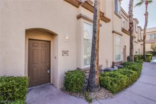 Photo #2: 2174755 Listing