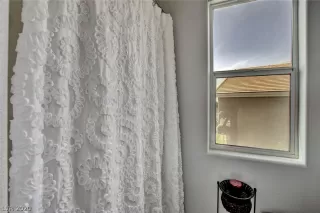 Photo #2: 2174816 Listing