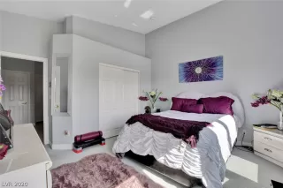 Photo #4: 2174816 Listing