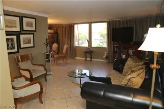 Photo #1: 2174839 Listing