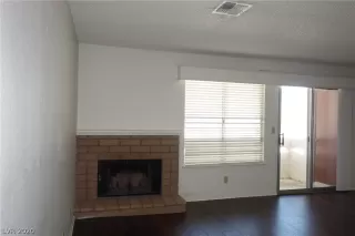 Photo #5: 2174880 Listing