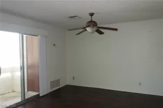 Photo #6: 2174880 Listing