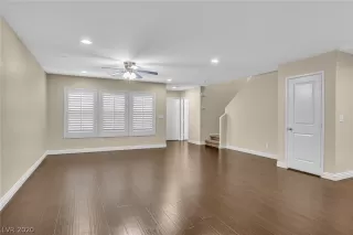 Photo #2: 2174961 Listing