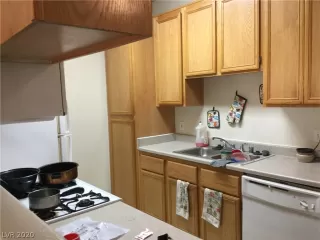 Photo #3: 2174982 Listing 