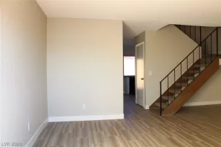 Photo #3: 2175052 Listing 