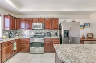 Photo #6: 2175065 Listing 