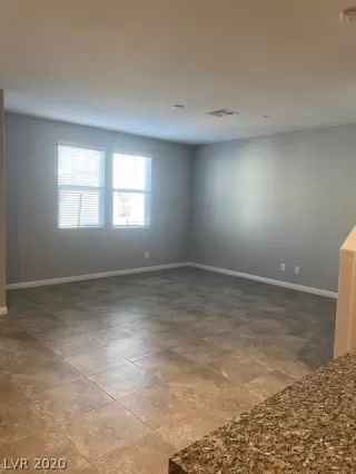 Photo #4: 2175116 Listing 